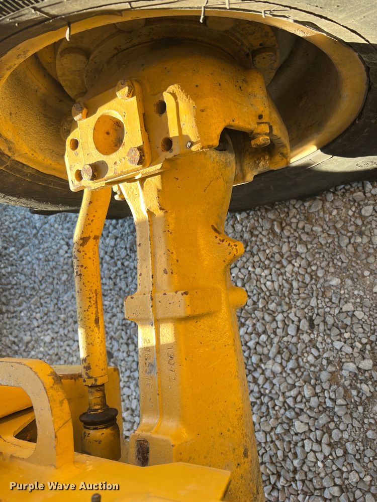 image for item MR9844 2014 John Deere 310SK  backhoe