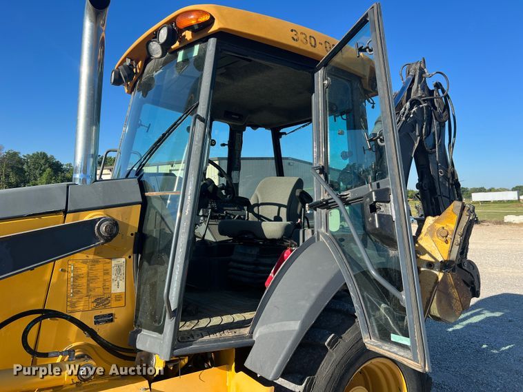 image for item MR9844 2014 John Deere 310SK  backhoe