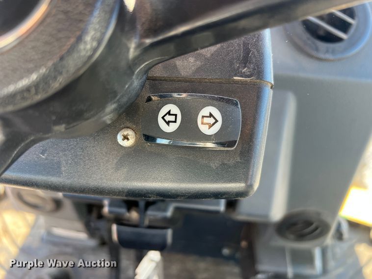 image for item MR9844 2014 John Deere 310SK  backhoe