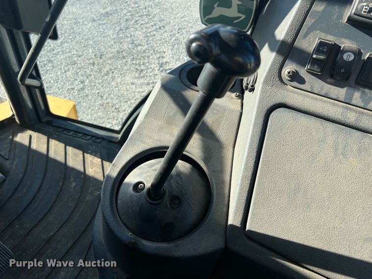 image for item MR9844 2014 John Deere 310SK  backhoe