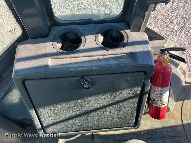 image for item MR9844 2014 John Deere 310SK  backhoe