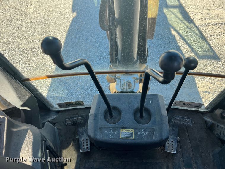 image for item MR9844 2014 John Deere 310SK  backhoe