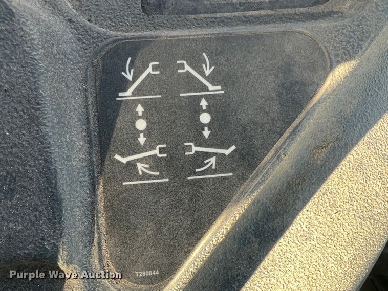 image for item MR9844 2014 John Deere 310SK  backhoe