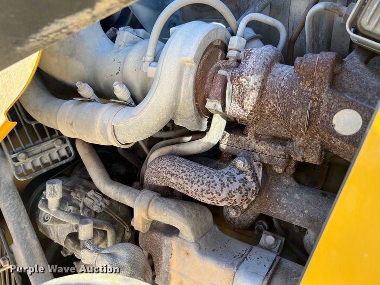 image for item MR9844 2014 John Deere 310SK  backhoe