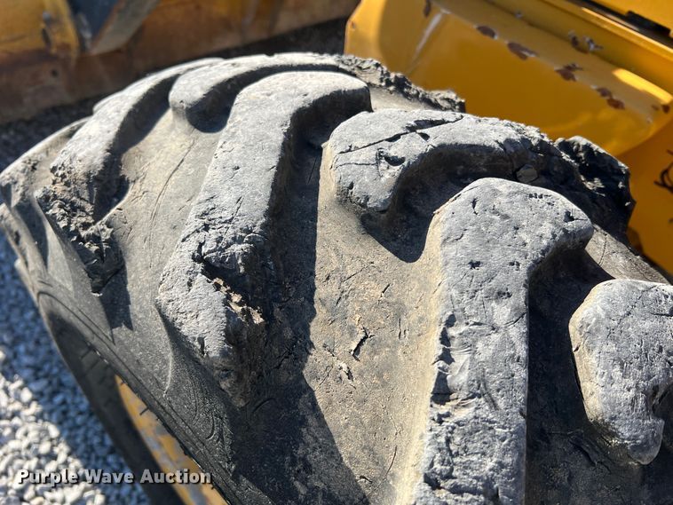 image for item MR9844 2014 John Deere 310SK  backhoe