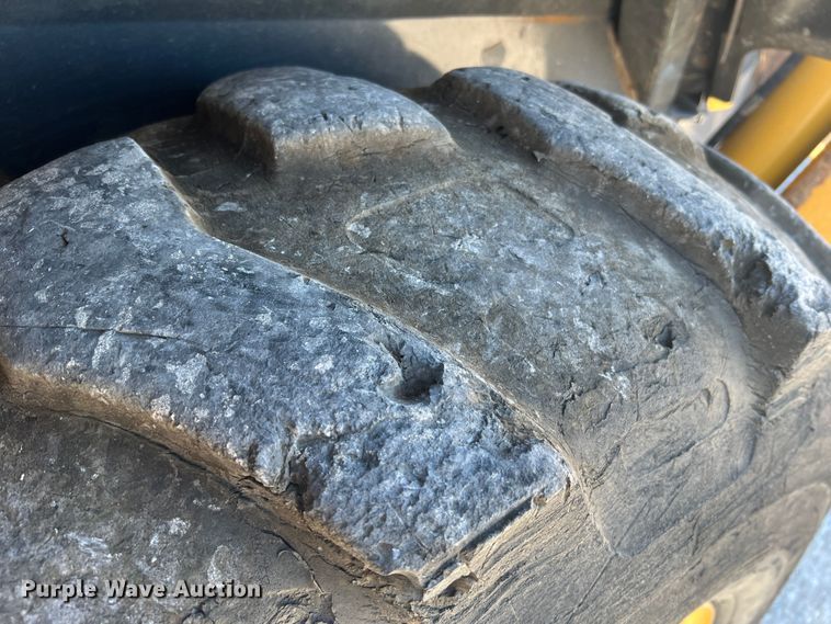 image for item MR9844 2014 John Deere 310SK  backhoe