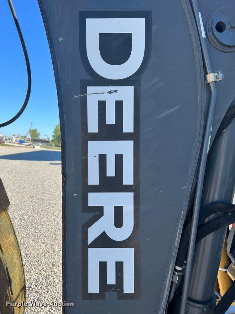 image for item MR9844 2014 John Deere 310SK  backhoe