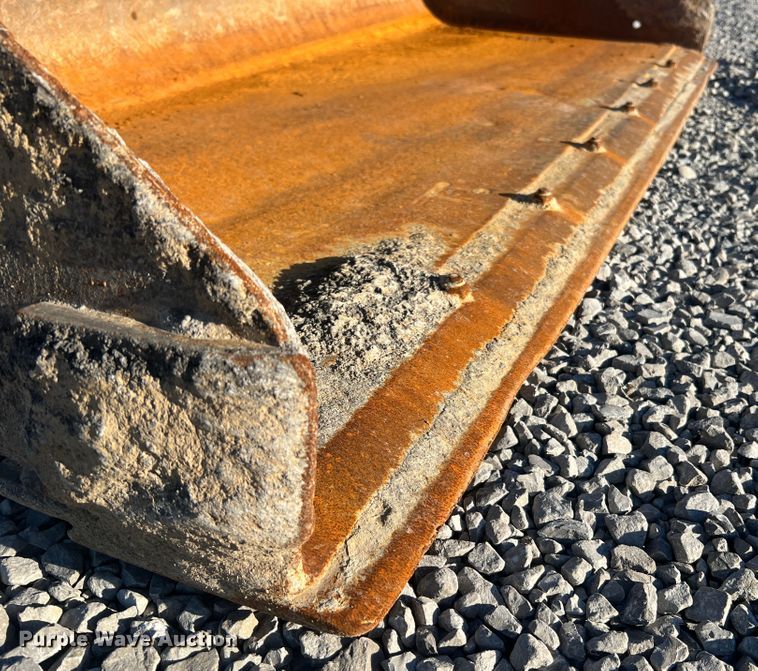 image for item MR9845 2009 Bobcat T320  tracked skid steer loader