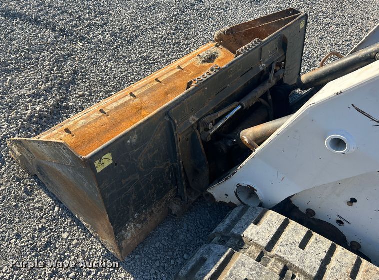 image for item MR9845 2009 Bobcat T320  tracked skid steer loader
