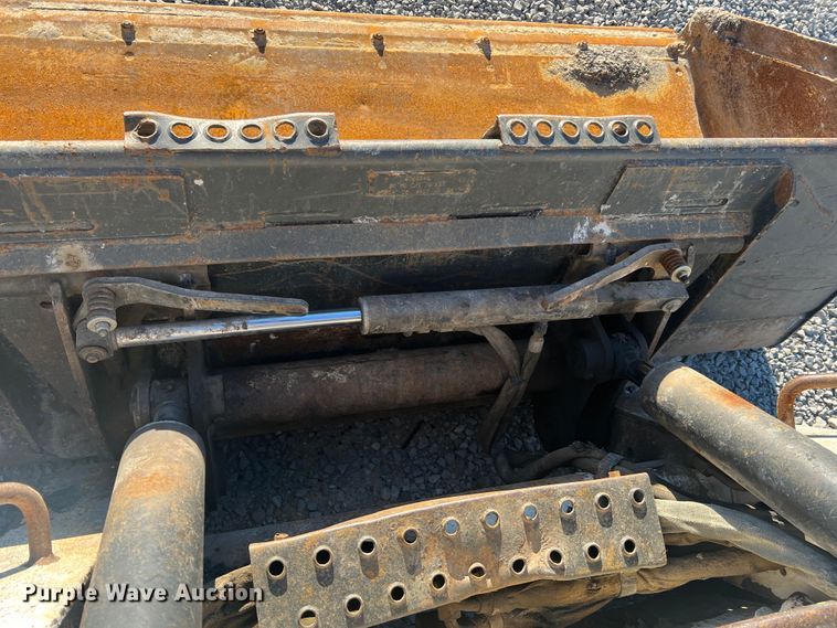 image for item MR9845 2009 Bobcat T320  tracked skid steer loader