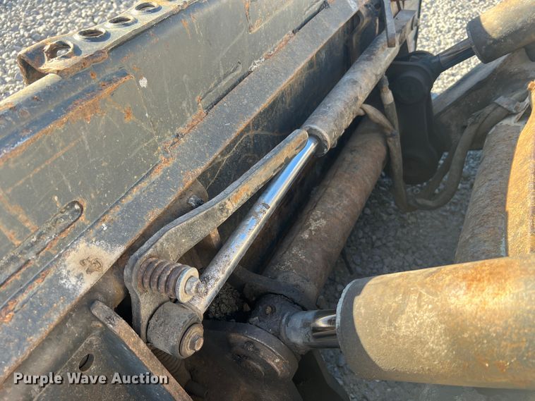 image for item MR9845 2009 Bobcat T320  tracked skid steer loader