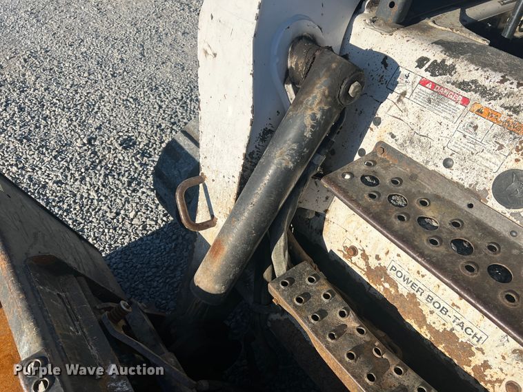 image for item MR9845 2009 Bobcat T320  tracked skid steer loader