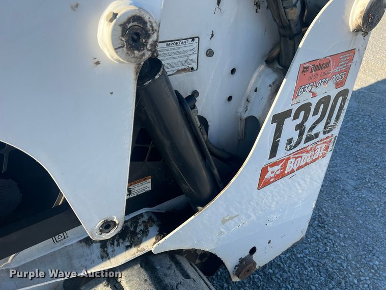 image for item MR9845 2009 Bobcat T320  tracked skid steer loader