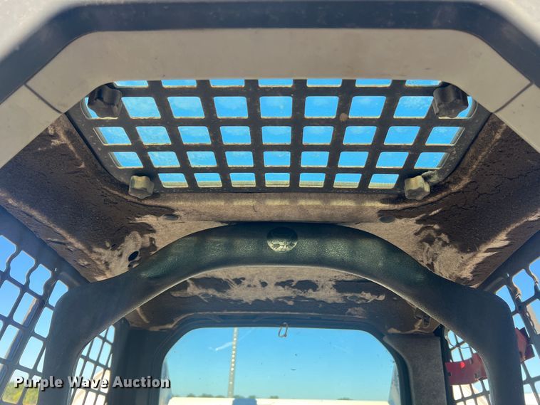 image for item MR9845 2009 Bobcat T320  tracked skid steer loader