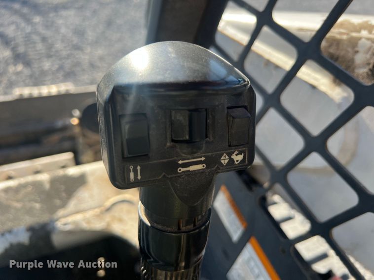 image for item MR9845 2009 Bobcat T320  tracked skid steer loader