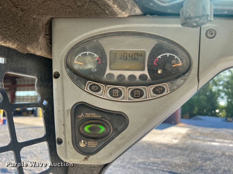 image for item MR9845 2009 Bobcat T320  tracked skid steer loader