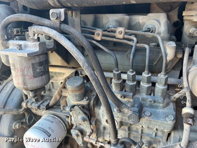 image for item MR9845 2009 Bobcat T320  tracked skid steer loader