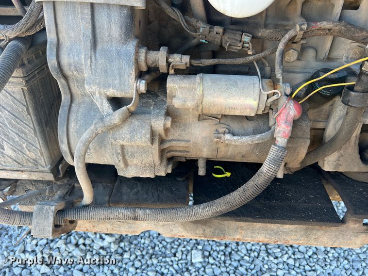 image for item MR9845 2009 Bobcat T320  tracked skid steer loader