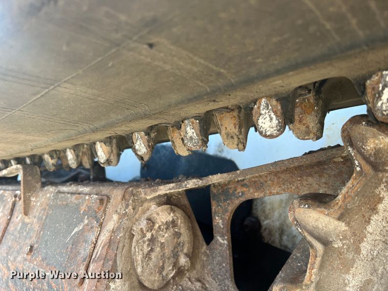 image for item MR9845 2009 Bobcat T320  tracked skid steer loader