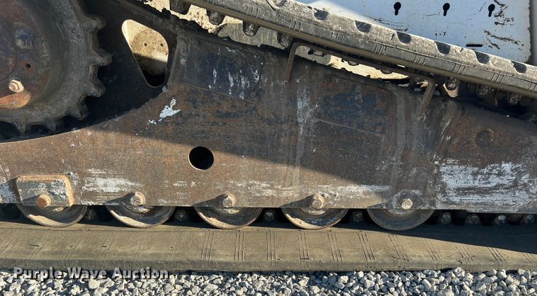 image for item MR9845 2009 Bobcat T320  tracked skid steer loader