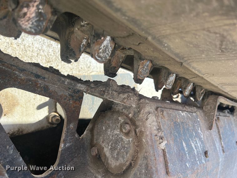 image for item MR9845 2009 Bobcat T320  tracked skid steer loader