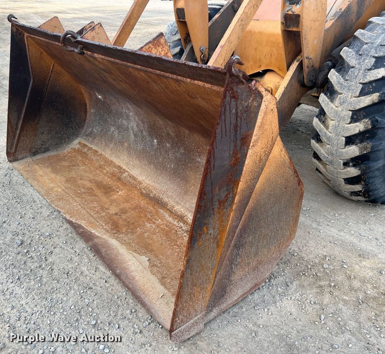 image for item MR9851 Case W20C  wheel loader