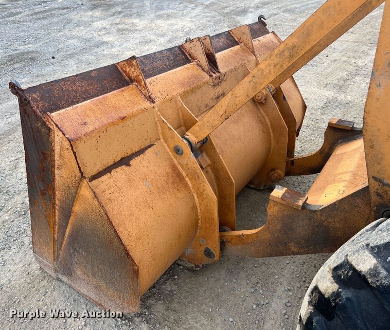 image for item MR9851 Case W20C  wheel loader