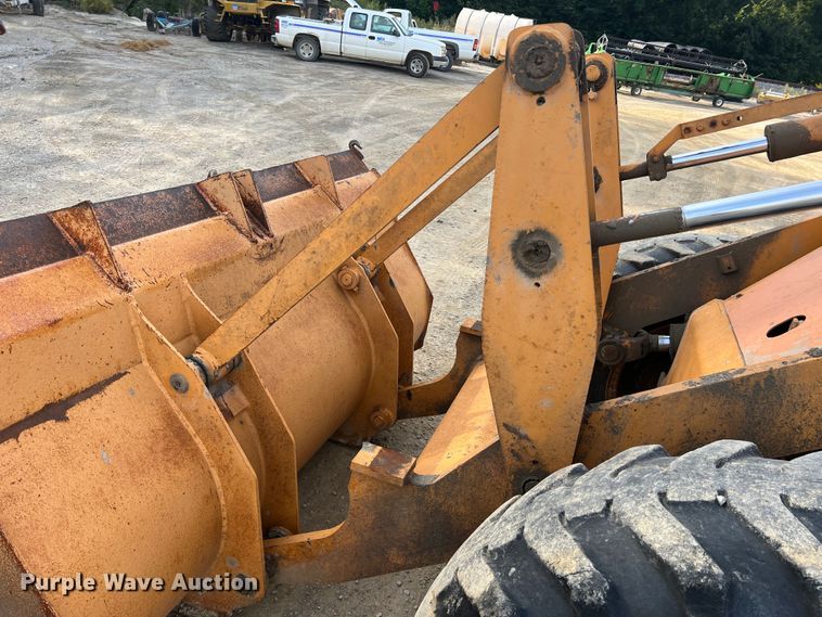 image for item MR9851 Case W20C  wheel loader