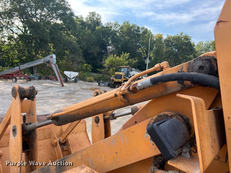 image for item MR9851 Case W20C  wheel loader