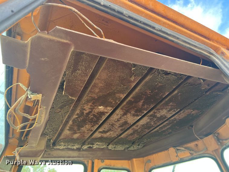 image for item MR9851 Case W20C  wheel loader