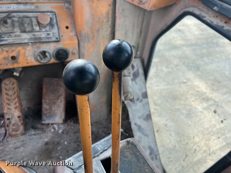 image for item MR9851 Case W20C  wheel loader