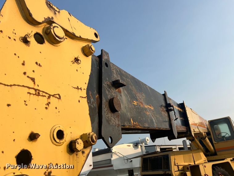 image for item MR9878 Drott 1800CC  crane