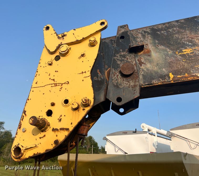 image for item MR9878 Drott 1800CC  crane