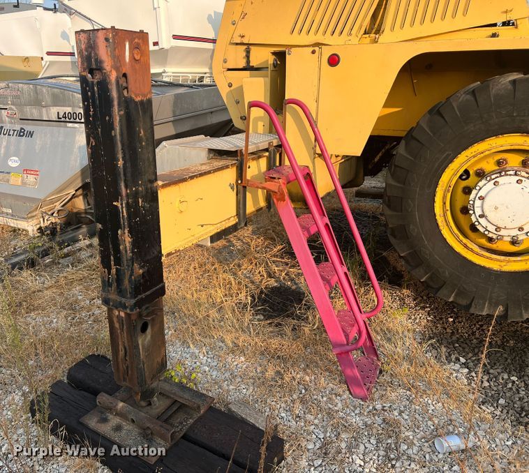 image for item MR9878 Drott 1800CC  crane