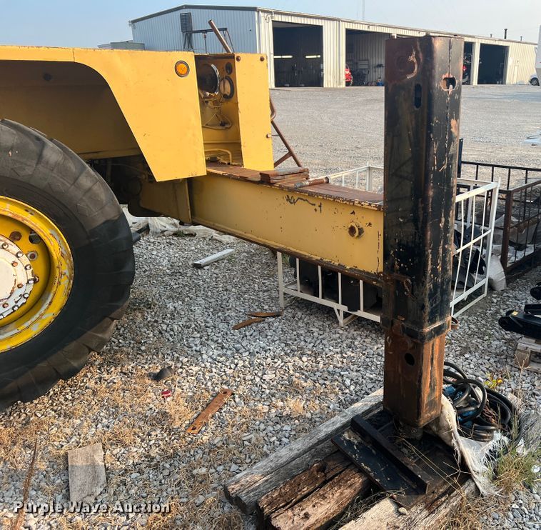 image for item MR9878 Drott 1800CC  crane