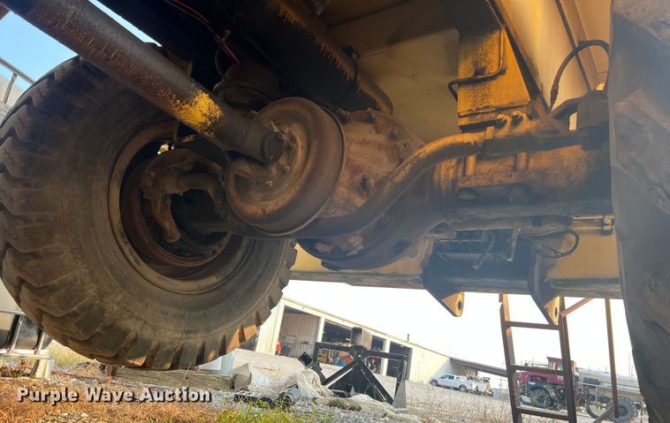 image for item MR9878 Drott 1800CC  crane