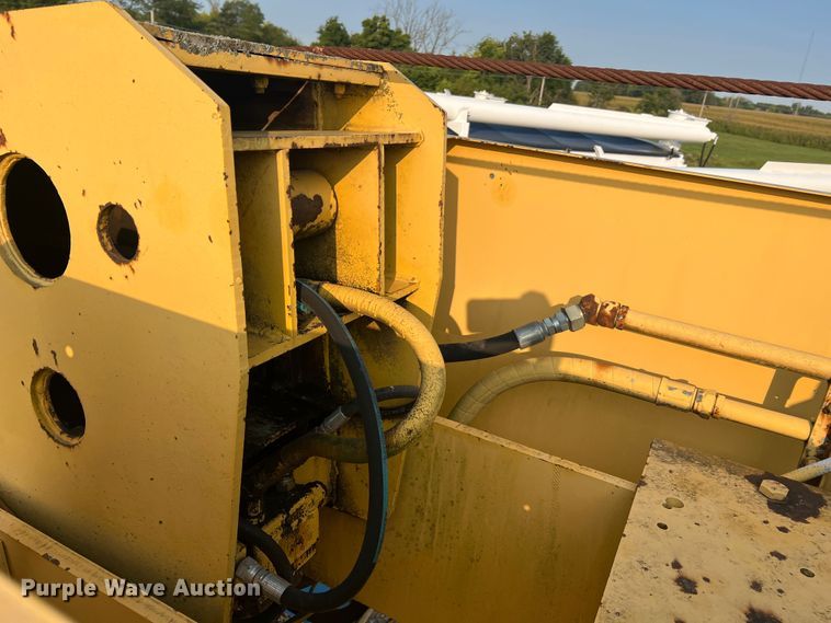 image for item MR9878 Drott 1800CC  crane