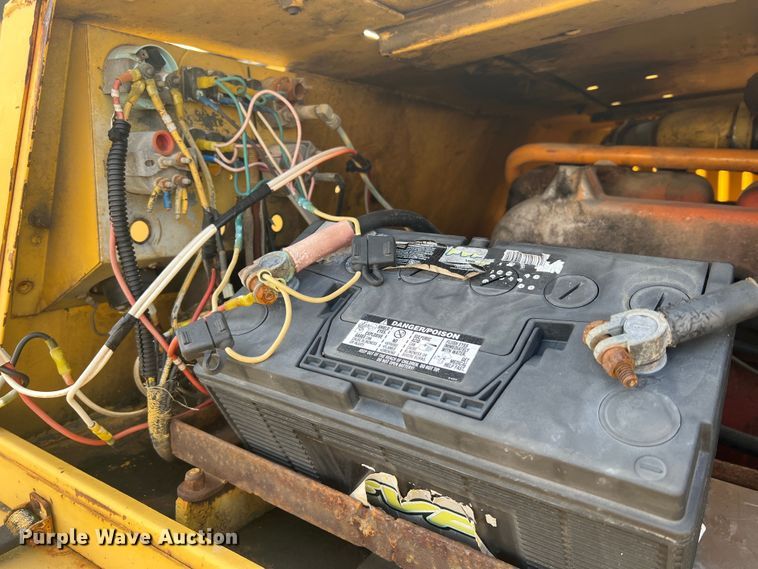 image for item MR9878 Drott 1800CC  crane