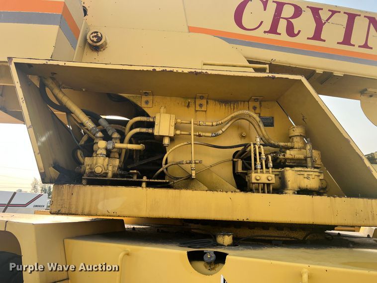 image for item MR9878 Drott 1800CC  crane