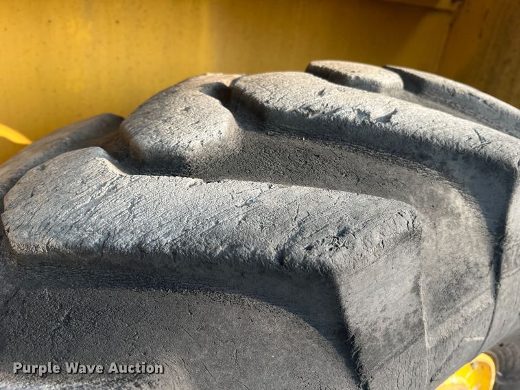 image for item MR9878 Drott 1800CC  crane