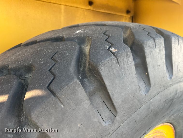 image for item MR9878 Drott 1800CC  crane