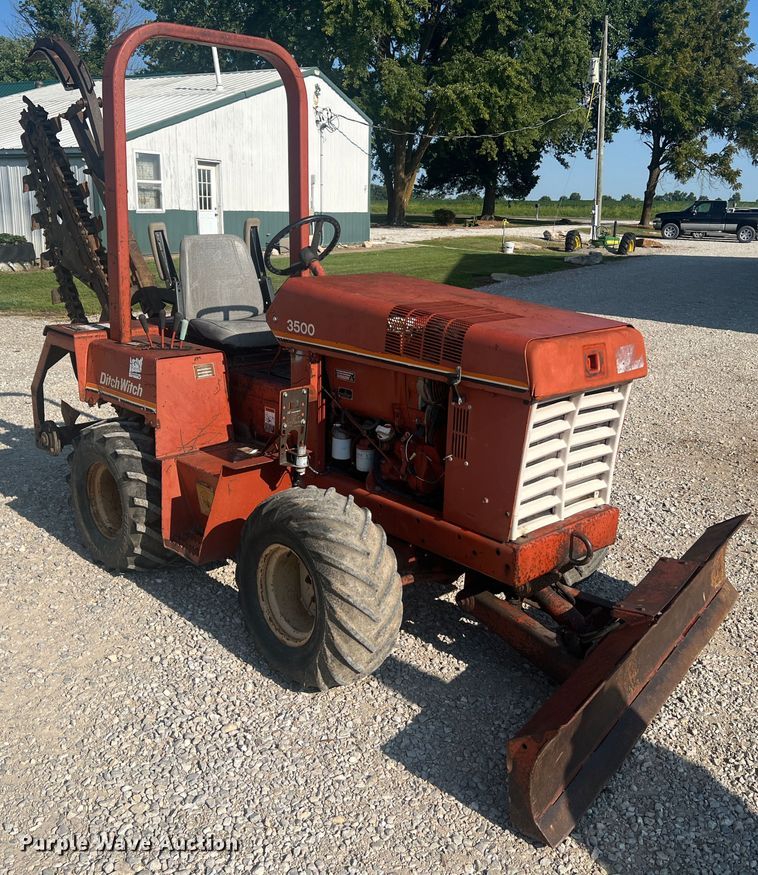 image for item MR9883 1993 Ditch Witch 3500DD  trencher