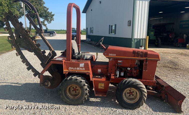 image for item MR9883 1993 Ditch Witch 3500DD  trencher