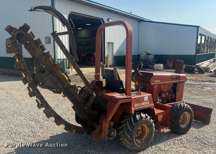 image for item MR9883 1993 Ditch Witch 3500DD  trencher