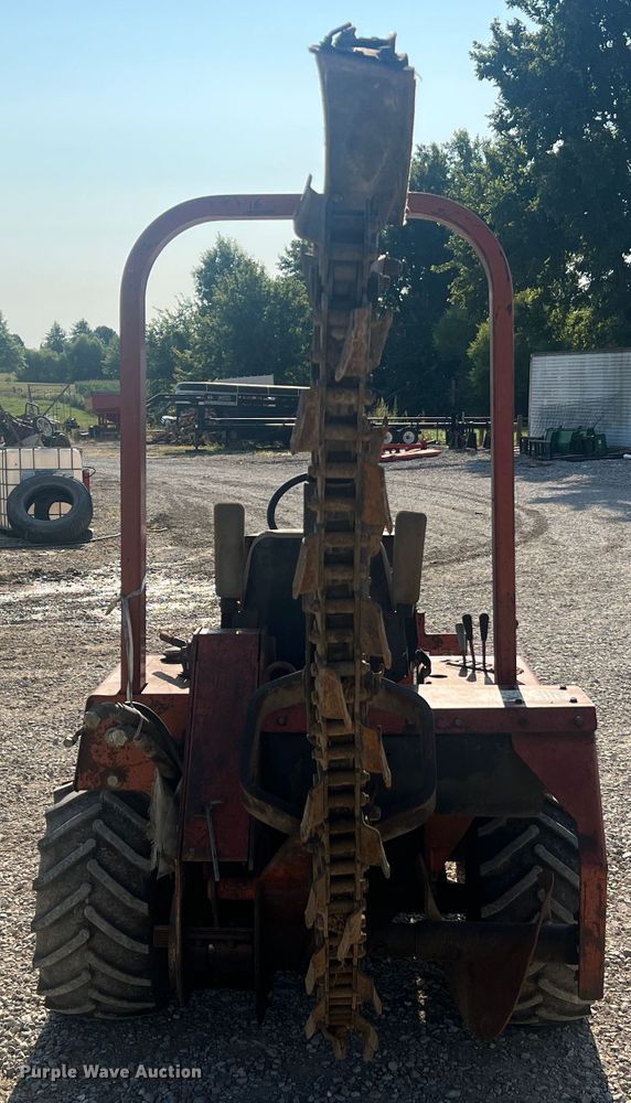 image for item MR9883 1993 Ditch Witch 3500DD  trencher