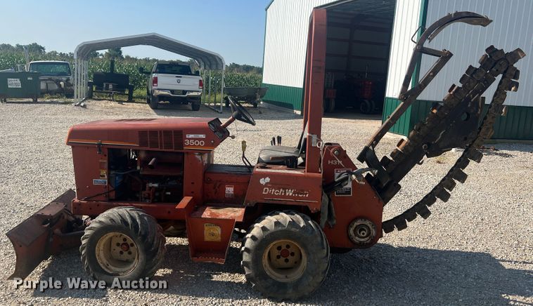 image for item MR9883 1993 Ditch Witch 3500DD  trencher