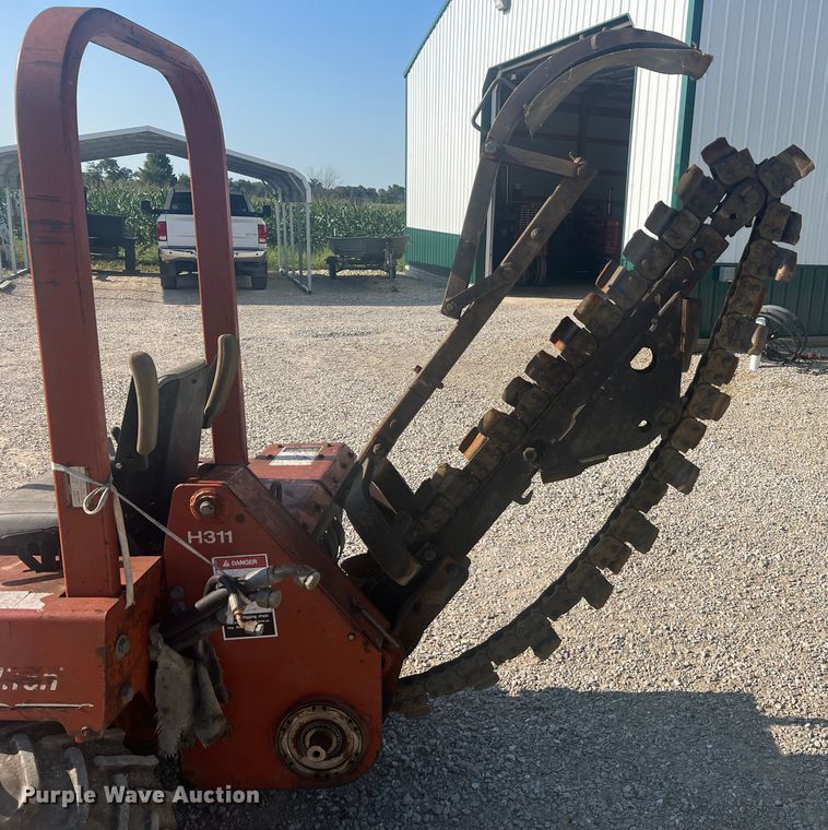 image for item MR9883 1993 Ditch Witch 3500DD  trencher