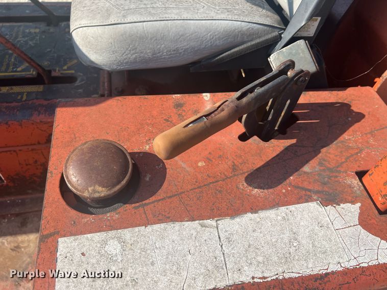 image for item MR9883 1993 Ditch Witch 3500DD  trencher