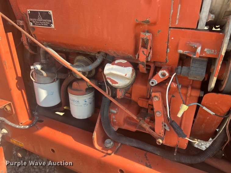 image for item MR9883 1993 Ditch Witch 3500DD  trencher