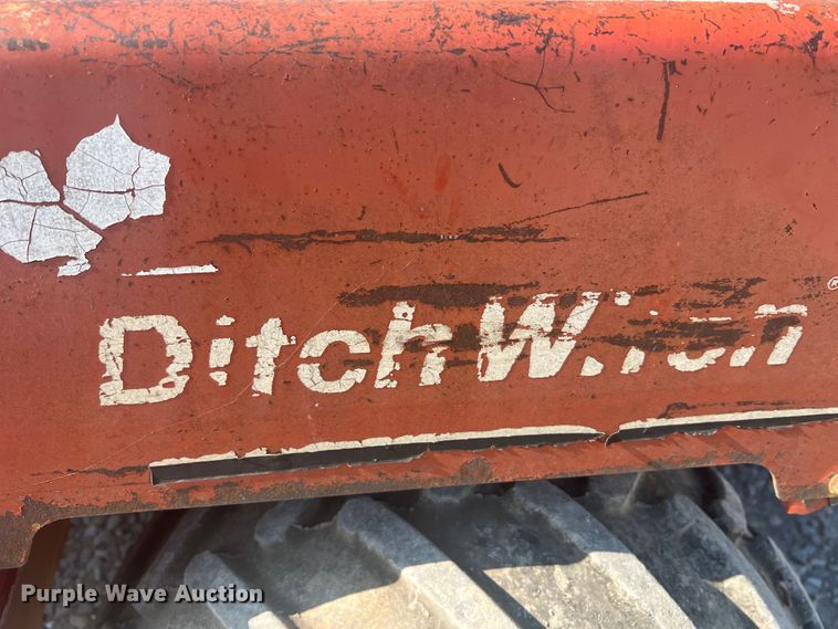 image for item MR9883 1993 Ditch Witch 3500DD  trencher